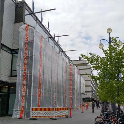 Lahden Seurahuoneelle rakennetaan uusia hotellihuoneita.jpg Lahden Seurahuoneelle rakennetaan uusia hotellihuoneita.jpg