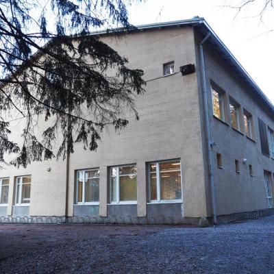 Leppäkorven koulu.jpg Leppäkorven koulu.jpg
